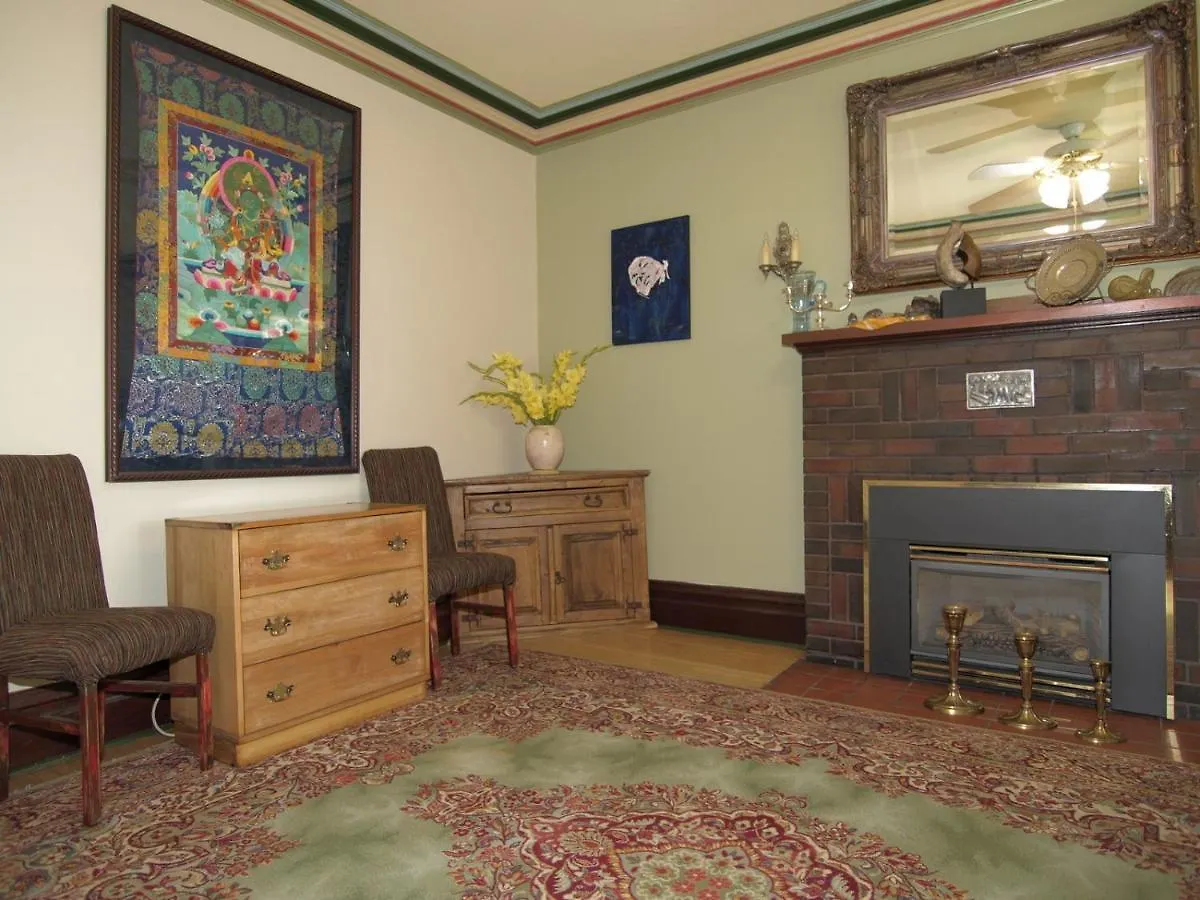 Downtown Bed And Breakfast Ottawa